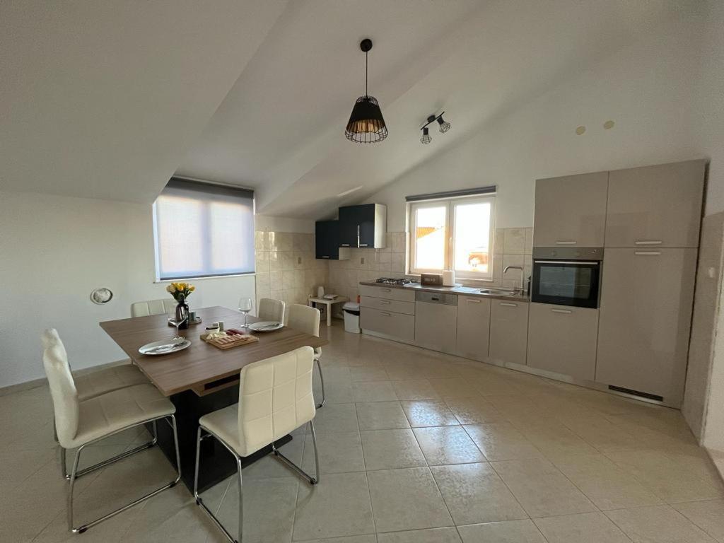 Apartments Majic Каштела Екстер'єр фото