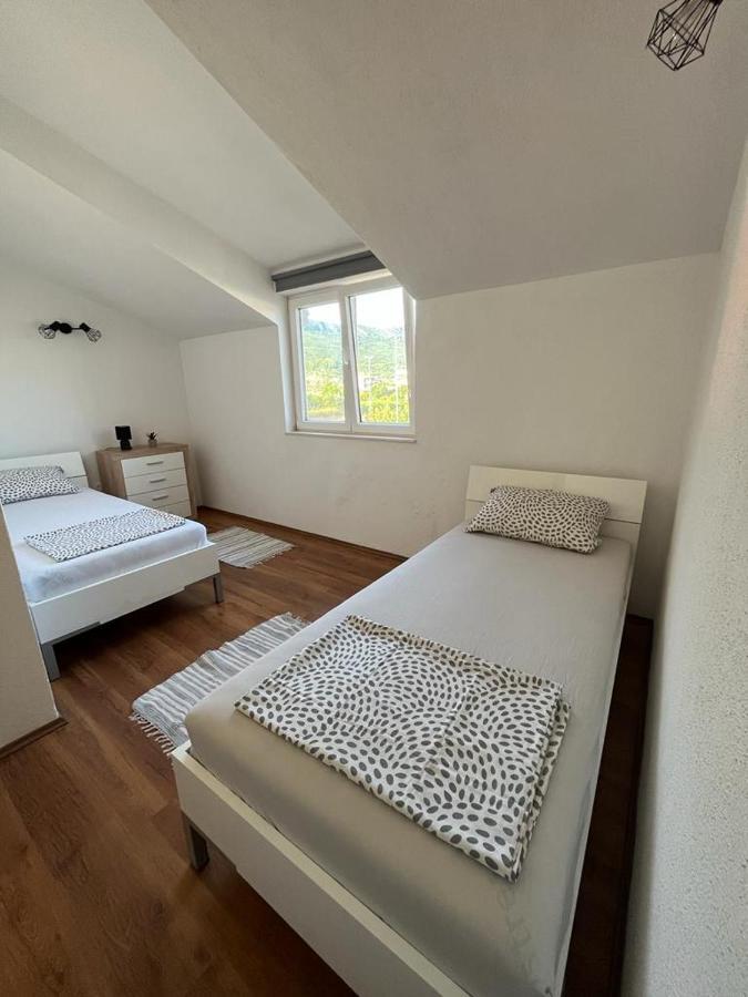 Apartments Majic Каштела Екстер'єр фото